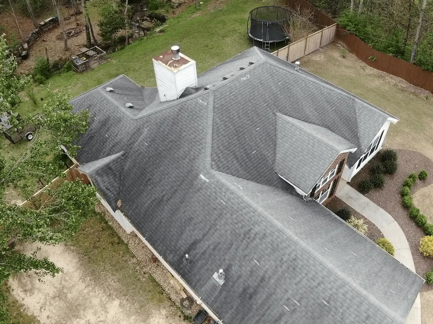 Roof having an inspection assessment